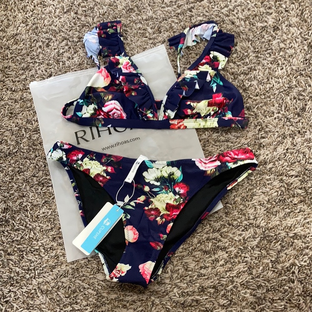 NWT cupshe floral bikini
